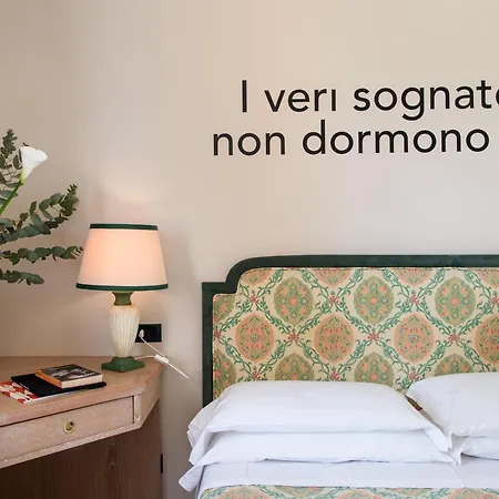 Grand Panoramic Hotel