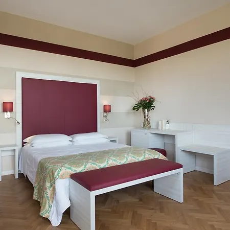 Grand Panoramic 4*