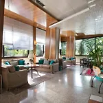ホテル Grand Panoramic 4*