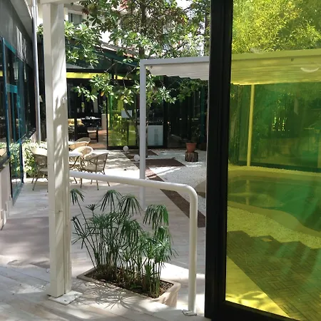 Grand Panoramic Hotel