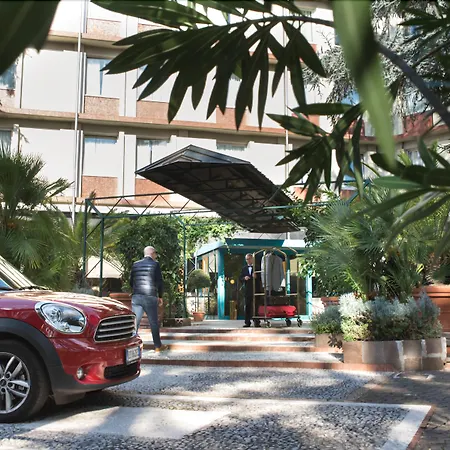 Grand Panoramic Hotel