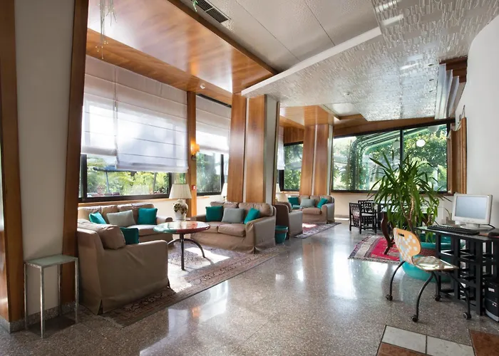 Hotel Grand Panoramic 4*