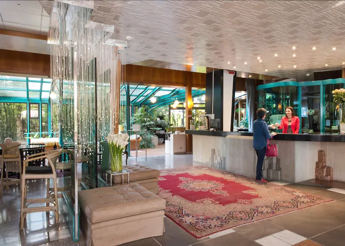 Grand Panoramic Ξενοδοχείο 4*